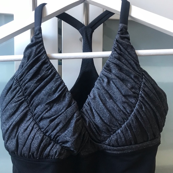 Lululemon Size 4 Tank - Picture 2 of 5